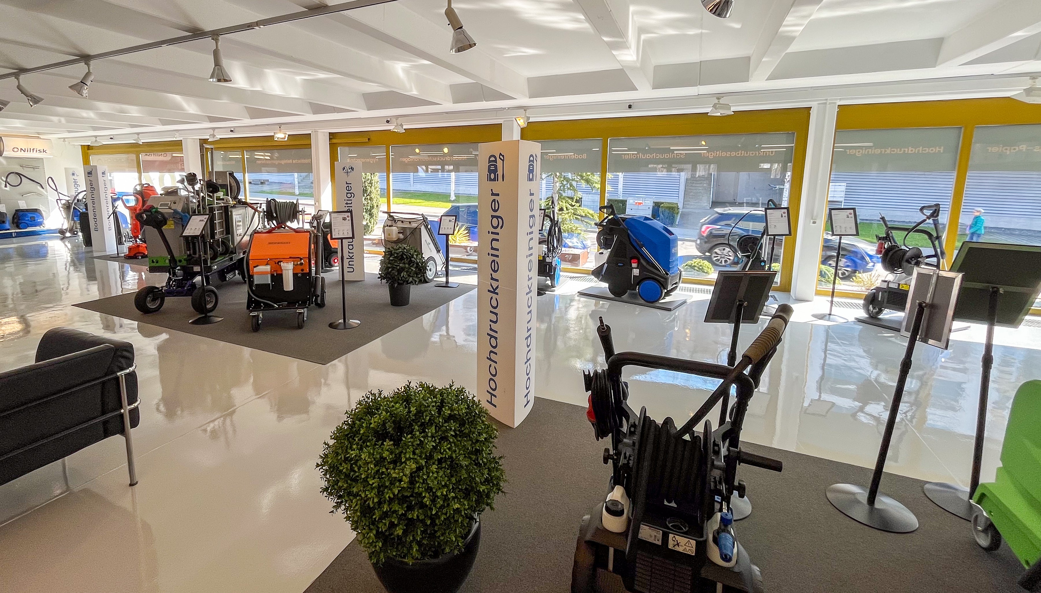 Showroom 4